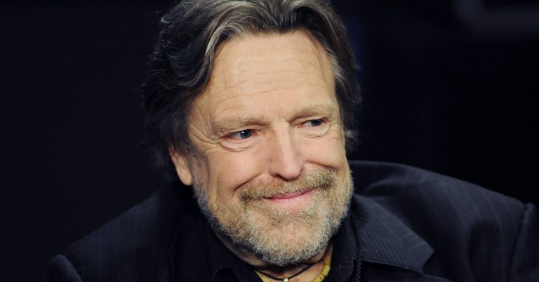 Mourning John Perry Barlow, Bard of the Internet