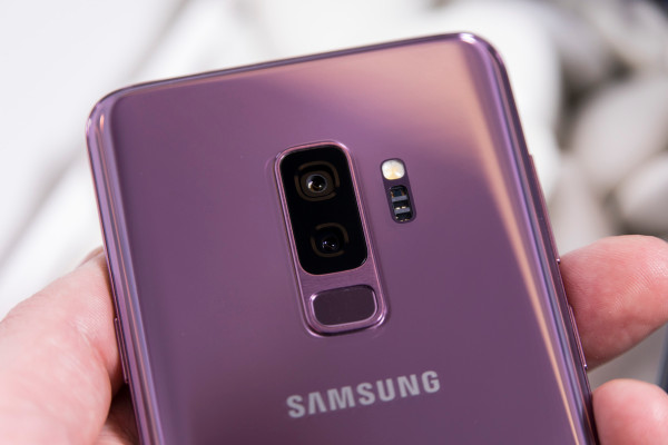 Samsung’s Galaxy S9 wants to turn the camera into a new home screen