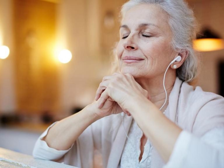 iPod recycling program revives love of music for the elderly and dementia patients