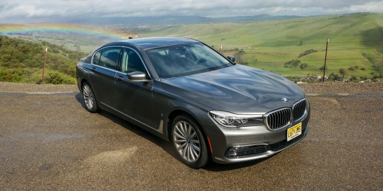 2018 BMW 740e Review: Large luxury plugs in for improved economy