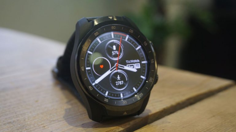 Ticwatch Pro review | TechSwitch