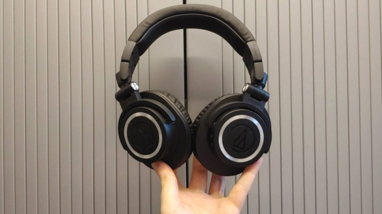 Audio-Technica ATH-M50xBT headphones review | TechSwitch