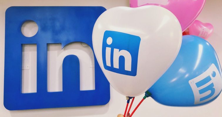 LinkedIn now requires phone number verification for all users in China – TechSwitch