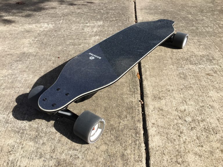 Boosted’s top-flight, iPhone-connected Stealth electric skateboard