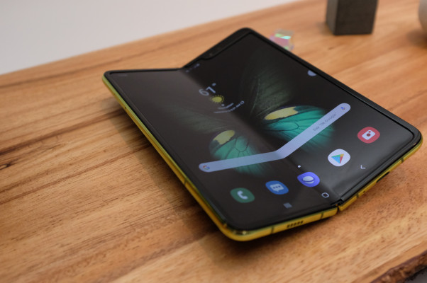 Unfolding the Samsung Galaxy Fold – TechSwitch