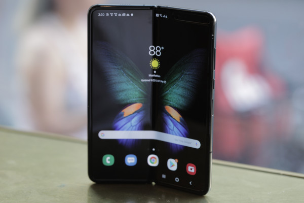 Life with the Samsung Galaxy Fold – TechSwitch