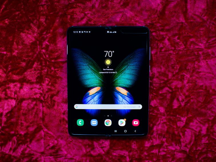 Buy a Galaxy Fold, get a fancy concierge service for free