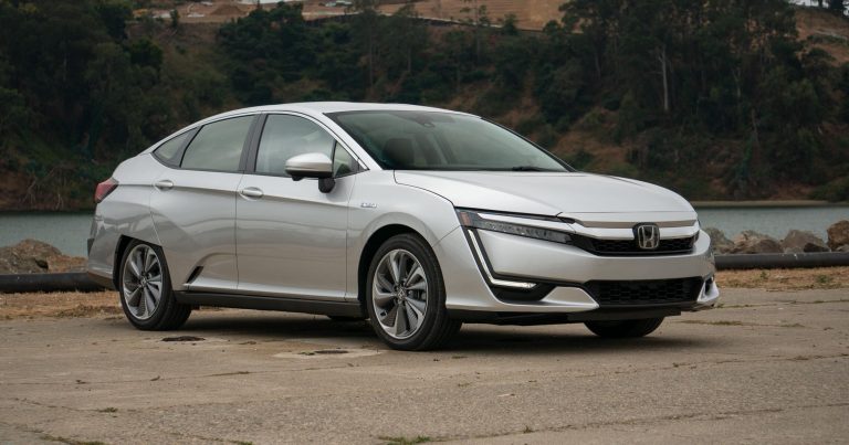 2019 Honda Clarity Plug-In Hybrid review: Worth a second look