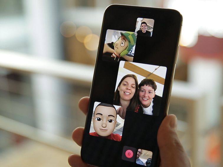 Zoom, Skype, FaceTime: 11 video chat app tricks to use during social distancing