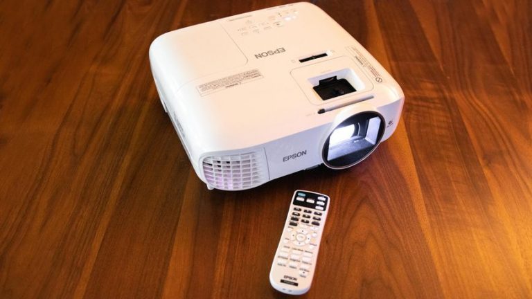 Epson Home Cinema 2150 review: Lens shift and lots of light
