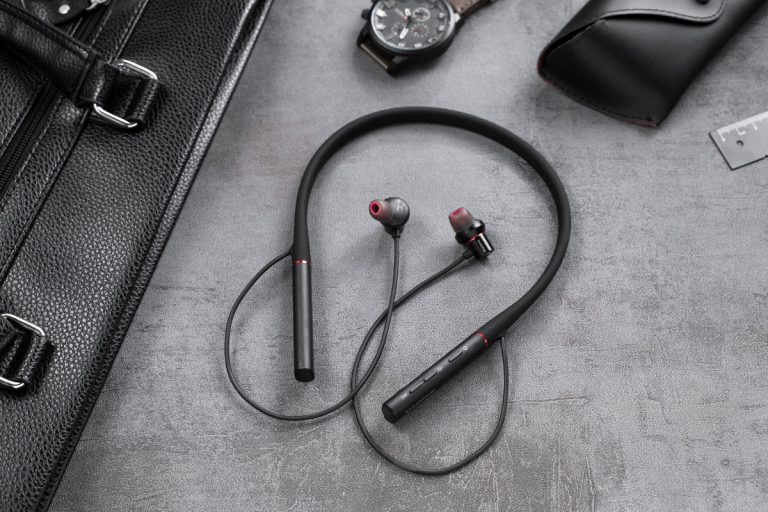 1More Dual Driver ANC Pro Wireless review: This in-ear headphone has a split personality, but great phone skills