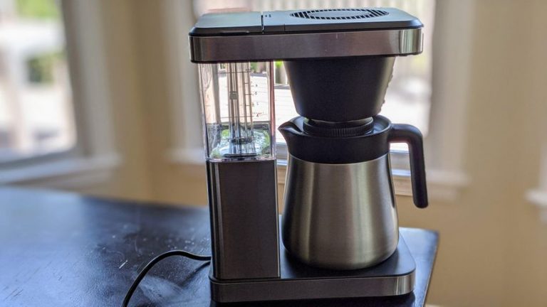 Oxo’s latest coffee maker is our new favorite drip machine