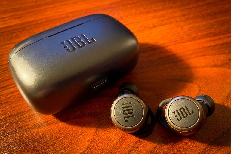 JBL Live 300TWS review: Feature-rich earbuds for the not-so-rich