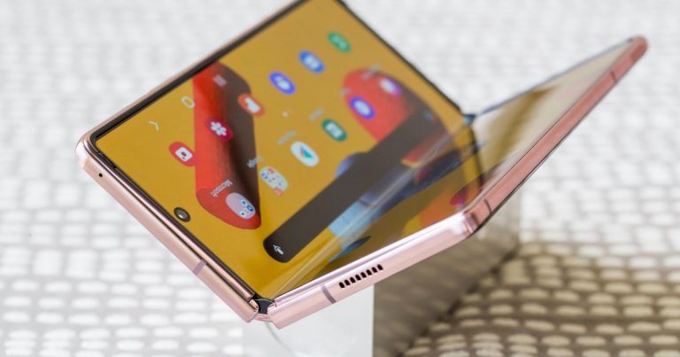 Galaxy Z Fold 2 review: This spectacular foldable phone demands attention