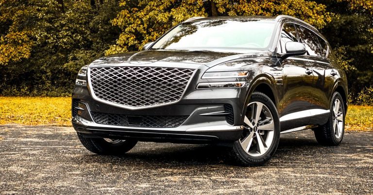 2021 Genesis GV80 2.5T first drive review: Similar swagger, lower price