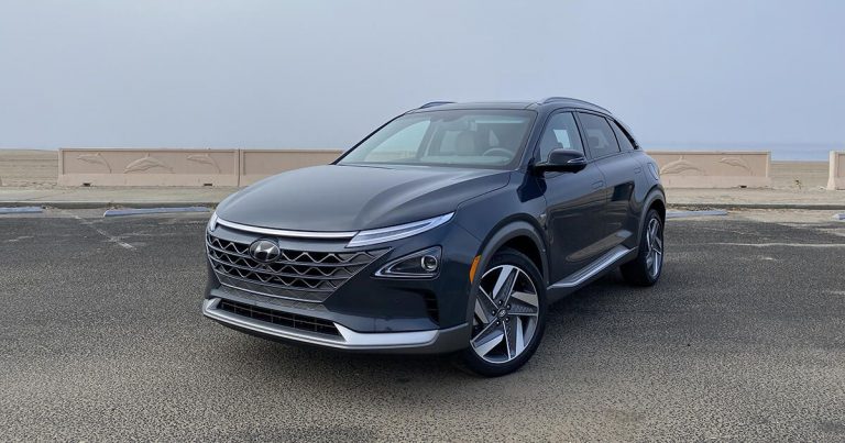 2020 Hyundai Nexo review: This hydrogen fuel-cell SUV deserves your attention