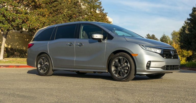 2021 Honda Odyssey review: Carry kids and cargo, no crossover required
