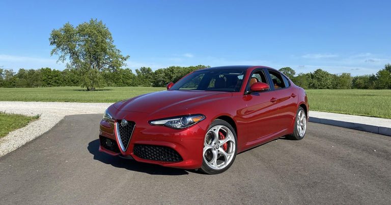 2021 Alfa Romeo Giulia 2.0T review: The enthusiast’s choice, to a fault