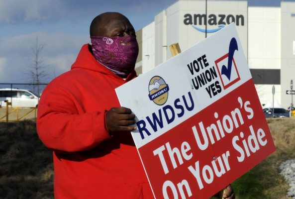 Amazon goes on the offensive ahead of next week’s union vote counting – TechSwitch