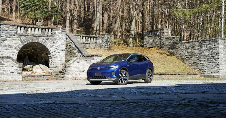 The 2021 Volkswagen ID 4 hits the EV sweet spot