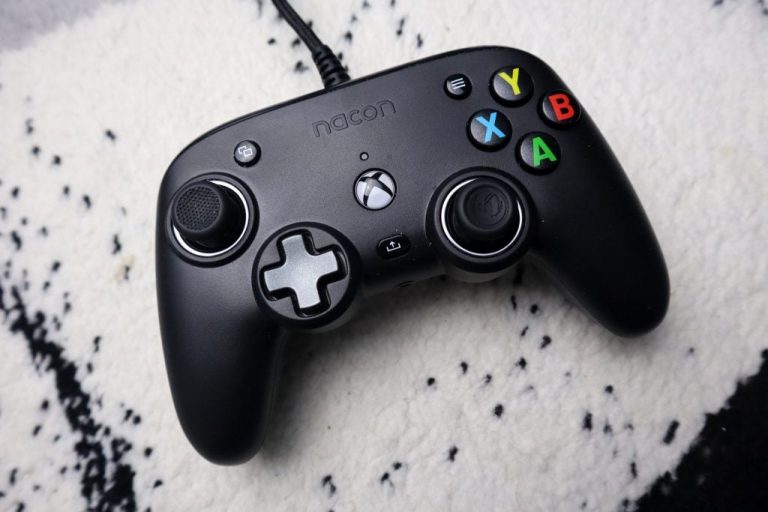 Nacon Pro Compact Controller Review | TechSwitch