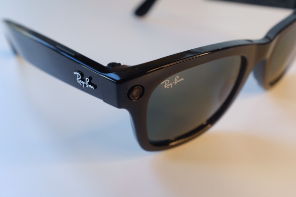 Review: Facebook’s Ray-Ban Stories make the case for smart glasses – TechSwitch