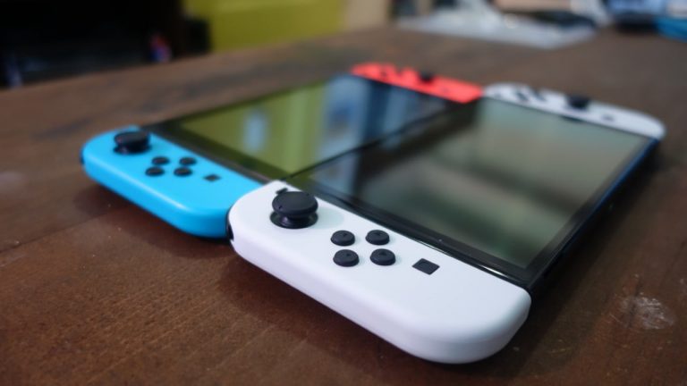 Switch OLED vs. Switch | Digital Trends