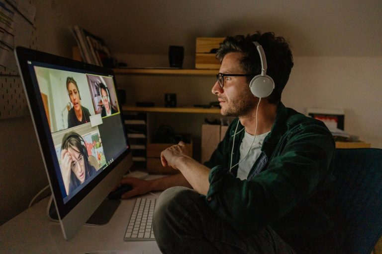 How to keep remote workers connected to company culture