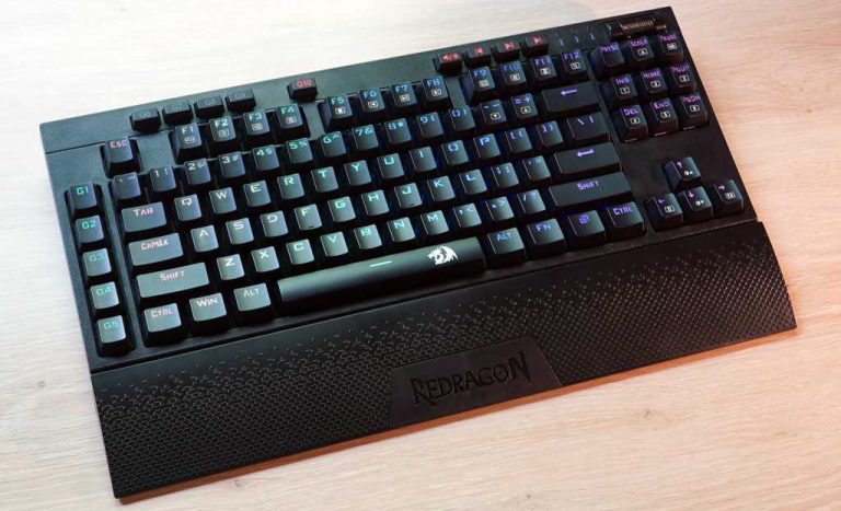 Redragon K596 review: A wireless gaming keyboard for penny-pinchers