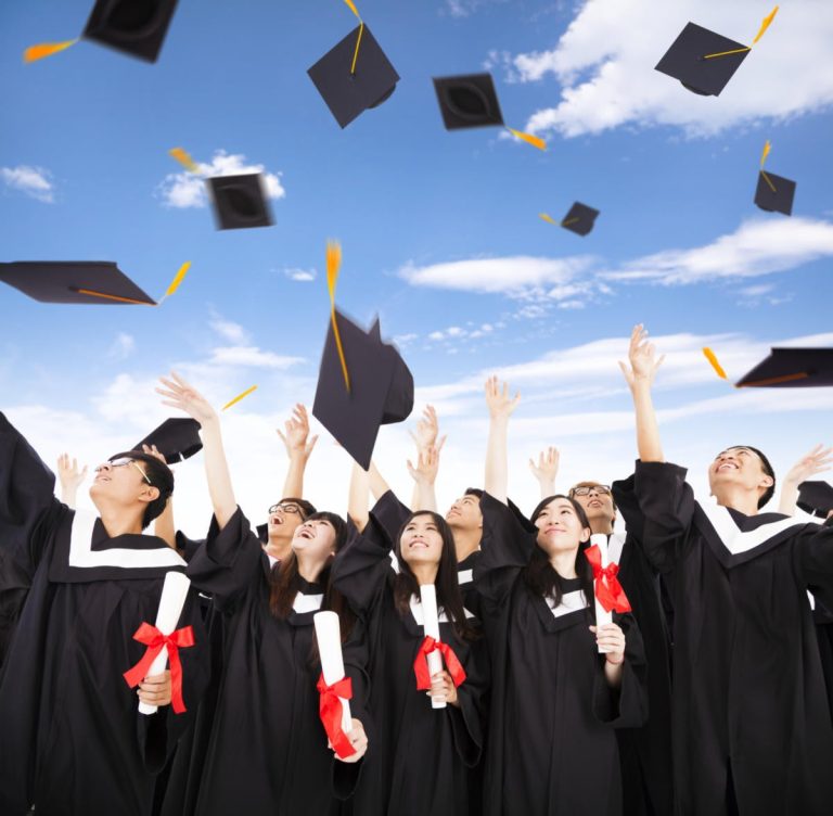 Q&A: How 2023 college grads can boost chances of finding their IT dream job