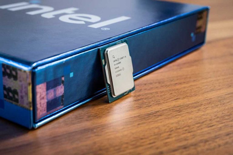 Intel Core i7-14700K and Core i9-14900K review: More features, mild speed bump