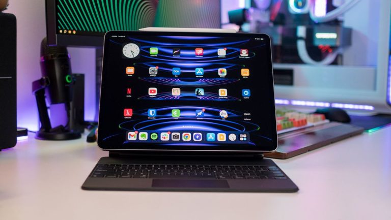 Samsung Galaxy Tab S9 Ultra vs. Apple iPad Pro 12.9-inch: Which flagship tablet should you buy?