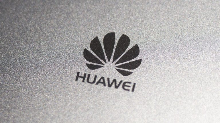 A VR headset isn’t going to bring Huawei back from the dead