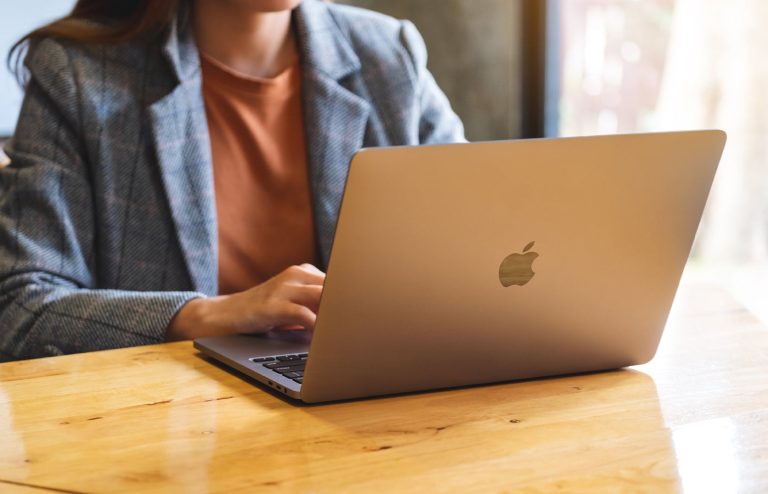 How to Choose the Best MacBook Laptop for Small Business Employees