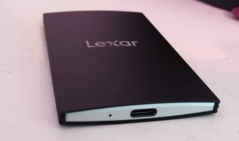 Lexar SL500 USB SSD review: 20Gbps storage cut thin to win